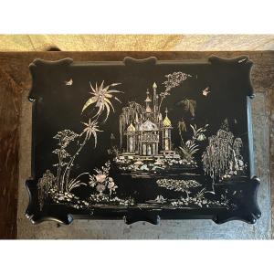 Indochine coffret en bois laqué et nacres 19eme