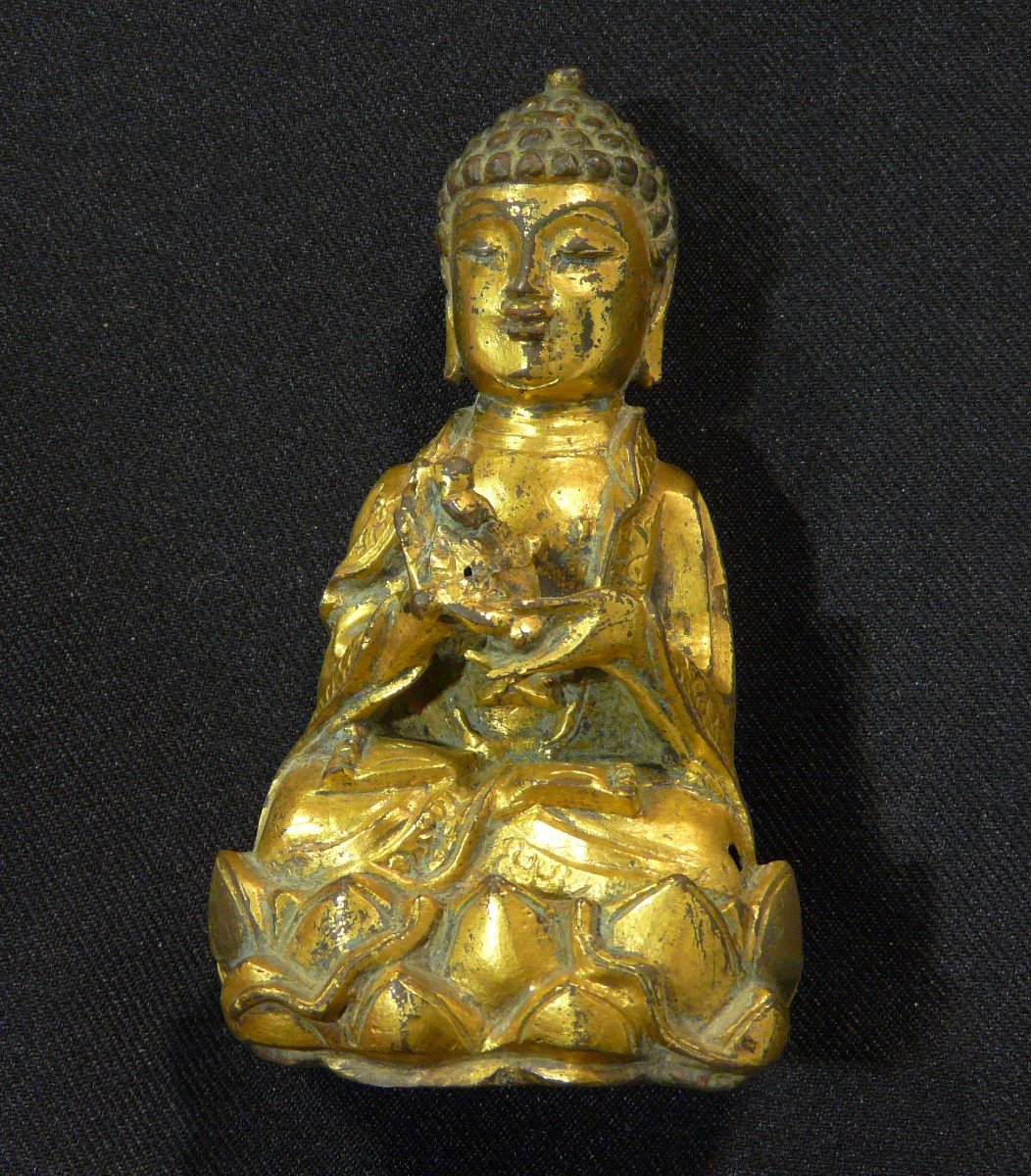Bouddha En Bronze Coulé Doré. Probablement Coréen.