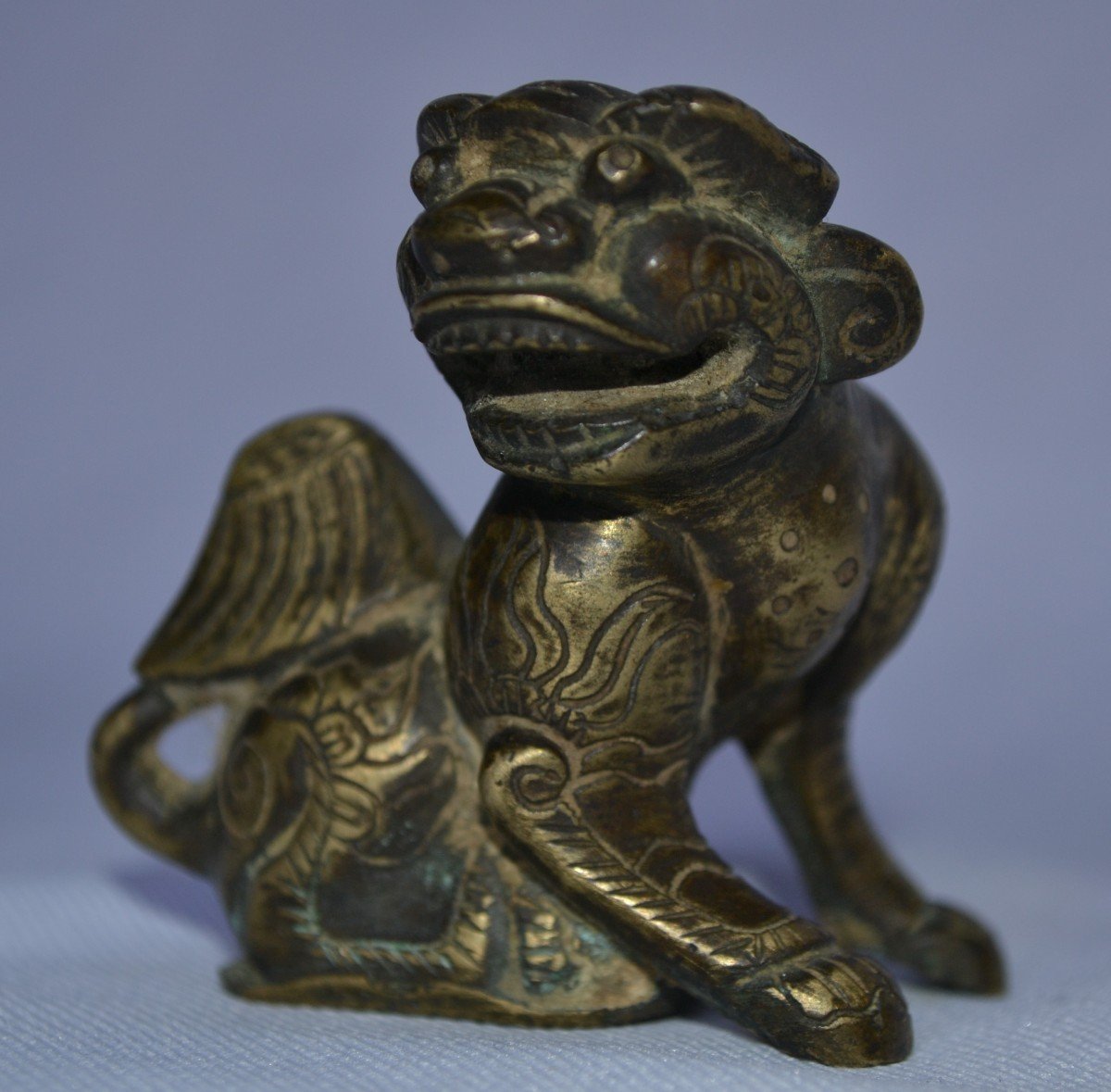 Lion Bouddhique En Bronze Coulé. Vietnam Ou Chine Du Sud.-photo-4