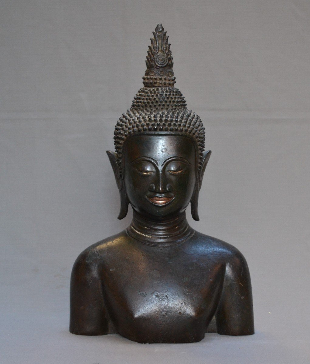 Buste De Bouddha En Bronze Coulé Incrusté d'Or.-photo-2