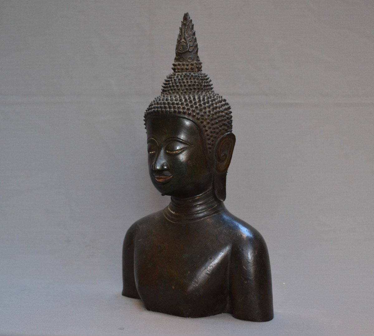 Cast Bronze Buddha Bust Inlaid With Gold.-photo-5