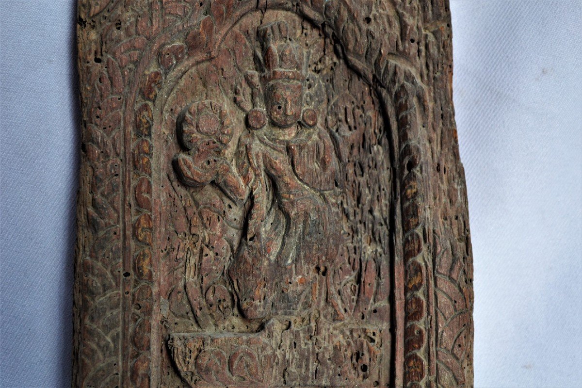 Carved Wood Panel Of A Divinity. Indies Or Himalayas.-photo-4