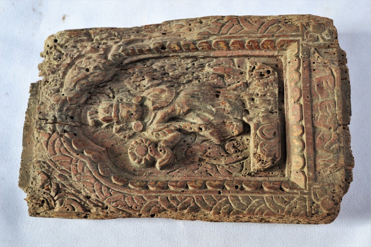 Carved Wood Panel Of A Divinity. Indies Or Himalayas.-photo-2