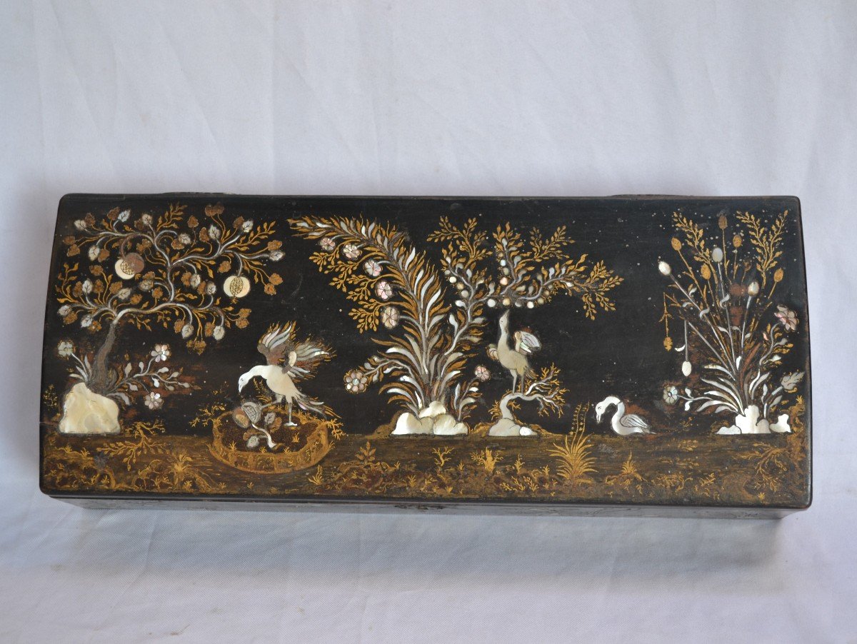 Box In Lacquered Wood, Gilded And Inlaid With Mother-of-pearl. 17th Century Germany?-photo-3