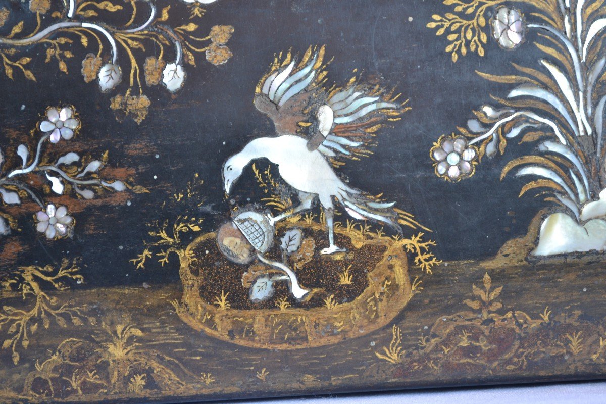Box In Lacquered Wood, Gilded And Inlaid With Mother-of-pearl. 17th Century Germany?-photo-1