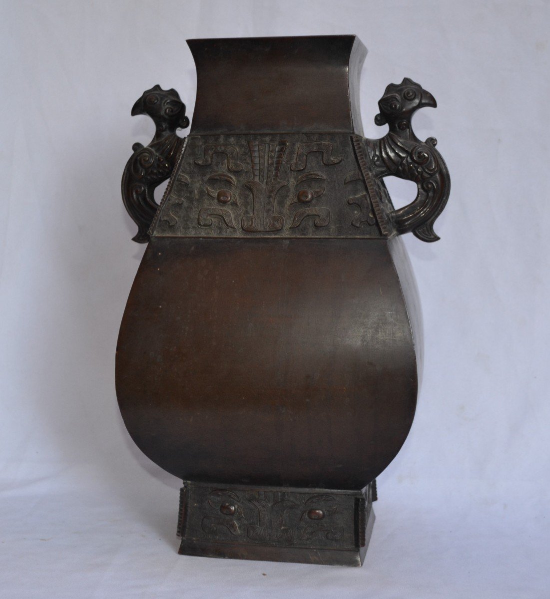 Vase Chinois En Bronze Décor De Taotie. Chine 18° Siècle.-photo-2