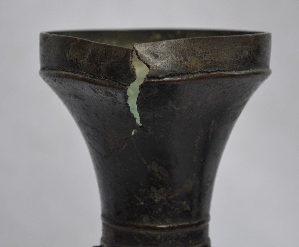Bronze Vase In The Form Khou.chine Ming Or Before.-photo-1