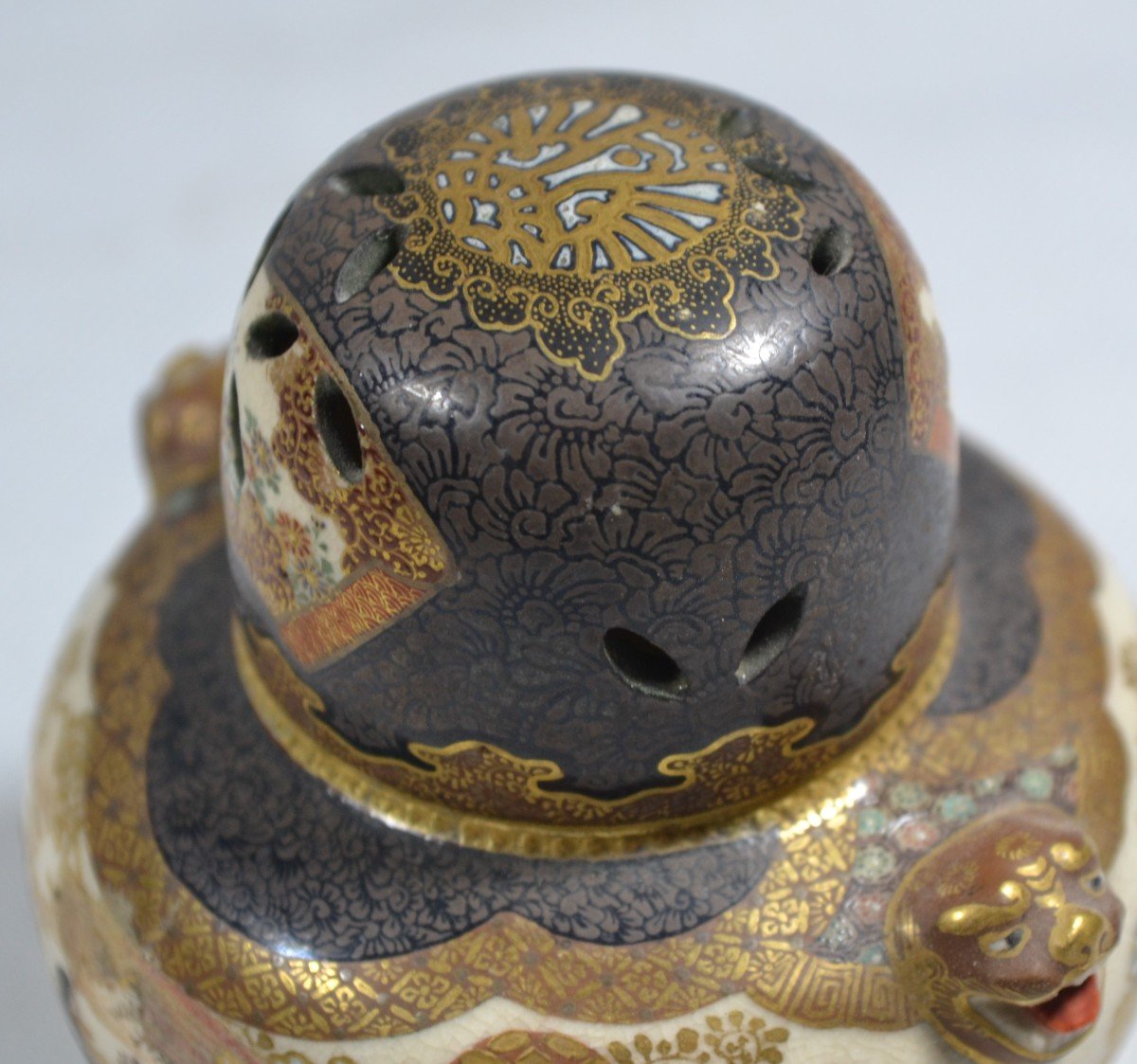 Satsuma Incense Burner. Japan Meiji-photo-2