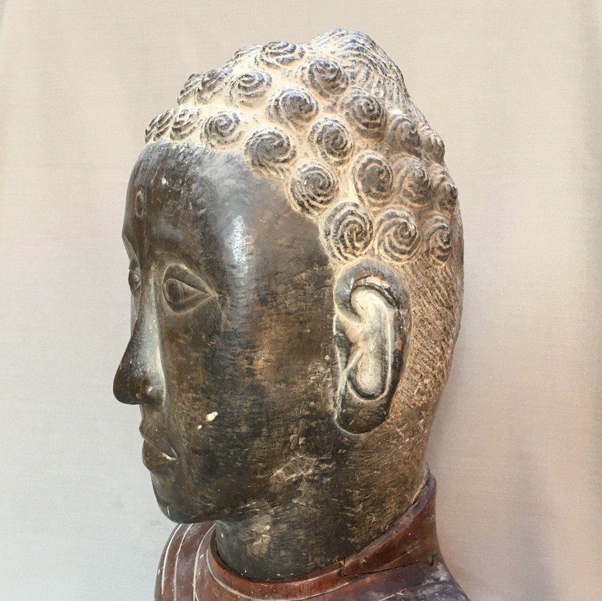 Tête De Bouddha En Pierre Sculptée.travail Asiatique Ancien.-photo-3