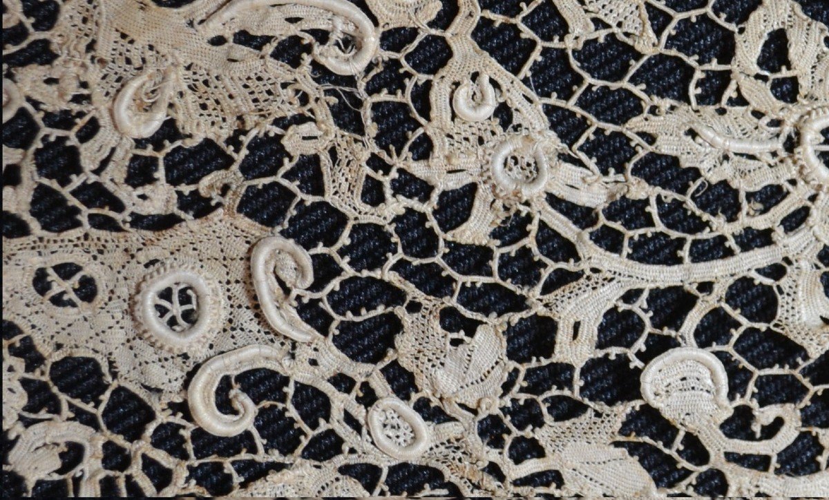 Louis XIV Lace Collar.-photo-1
