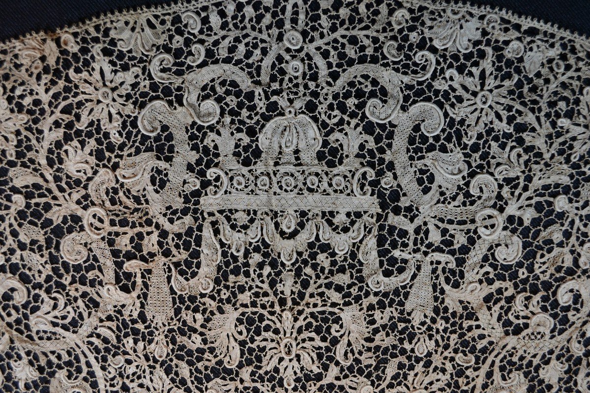 Louis XIV Lace Collar.-photo-7