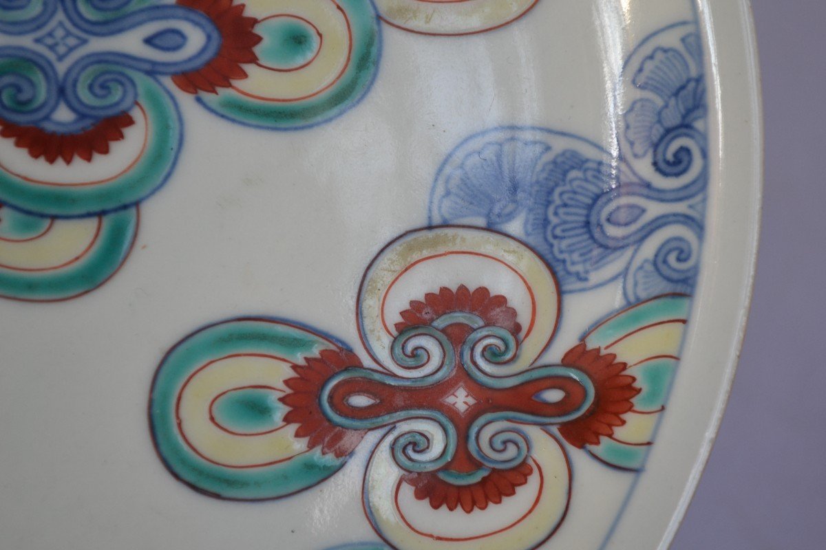 Nabeshima Porcelain Dish. Decor Of Stylized Flowers.-photo-4