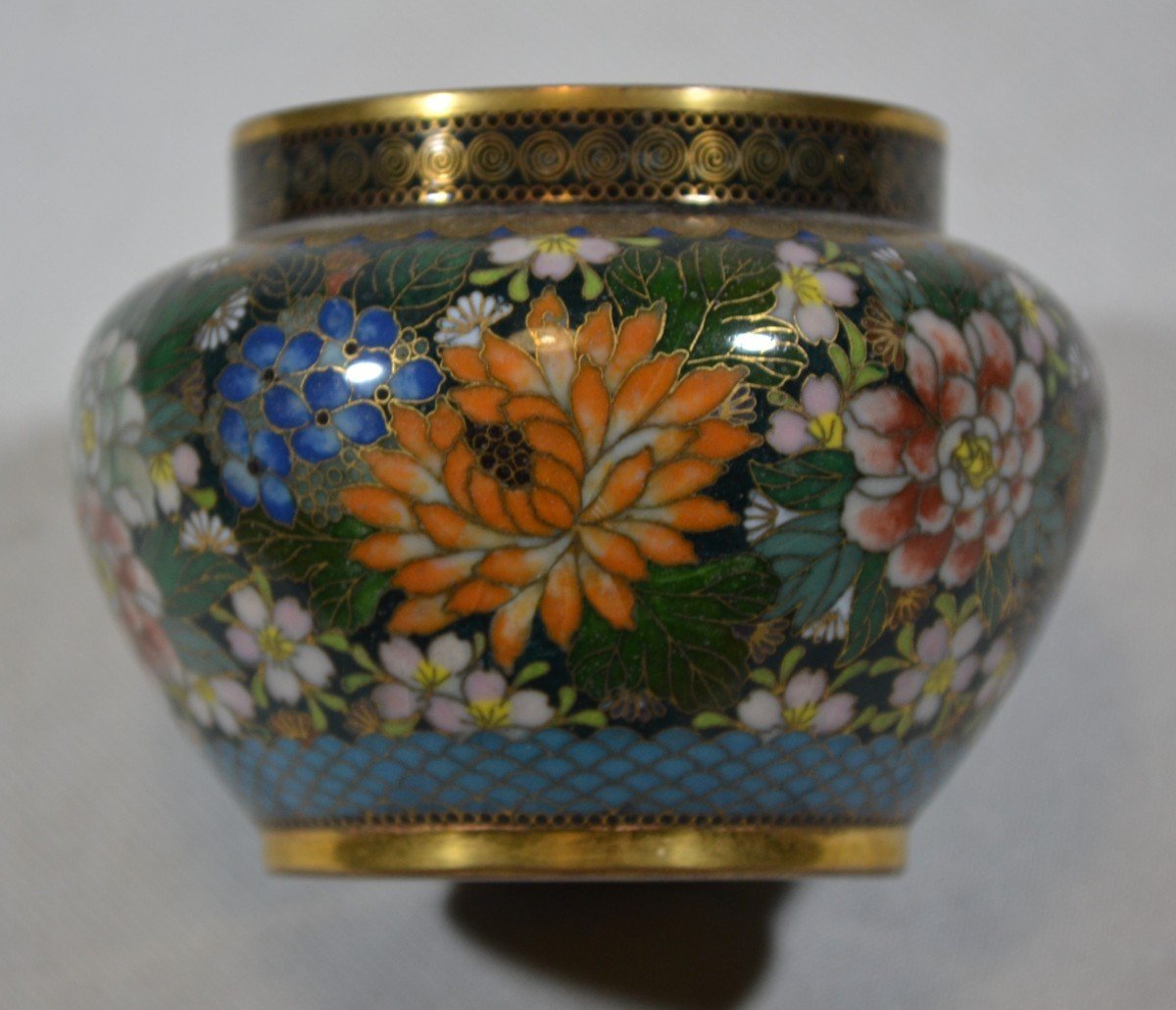 Small Gild Copper Pot, Enamelled-cloisonne With Flowers. Japan Taisho.-photo-2