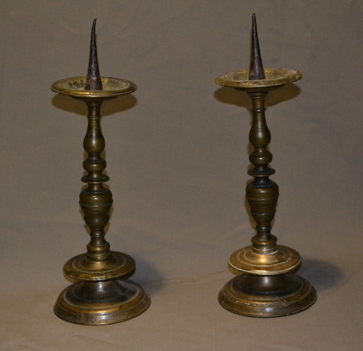 Pair Of Bronze Candlesticks. 17th Century.-photo-3