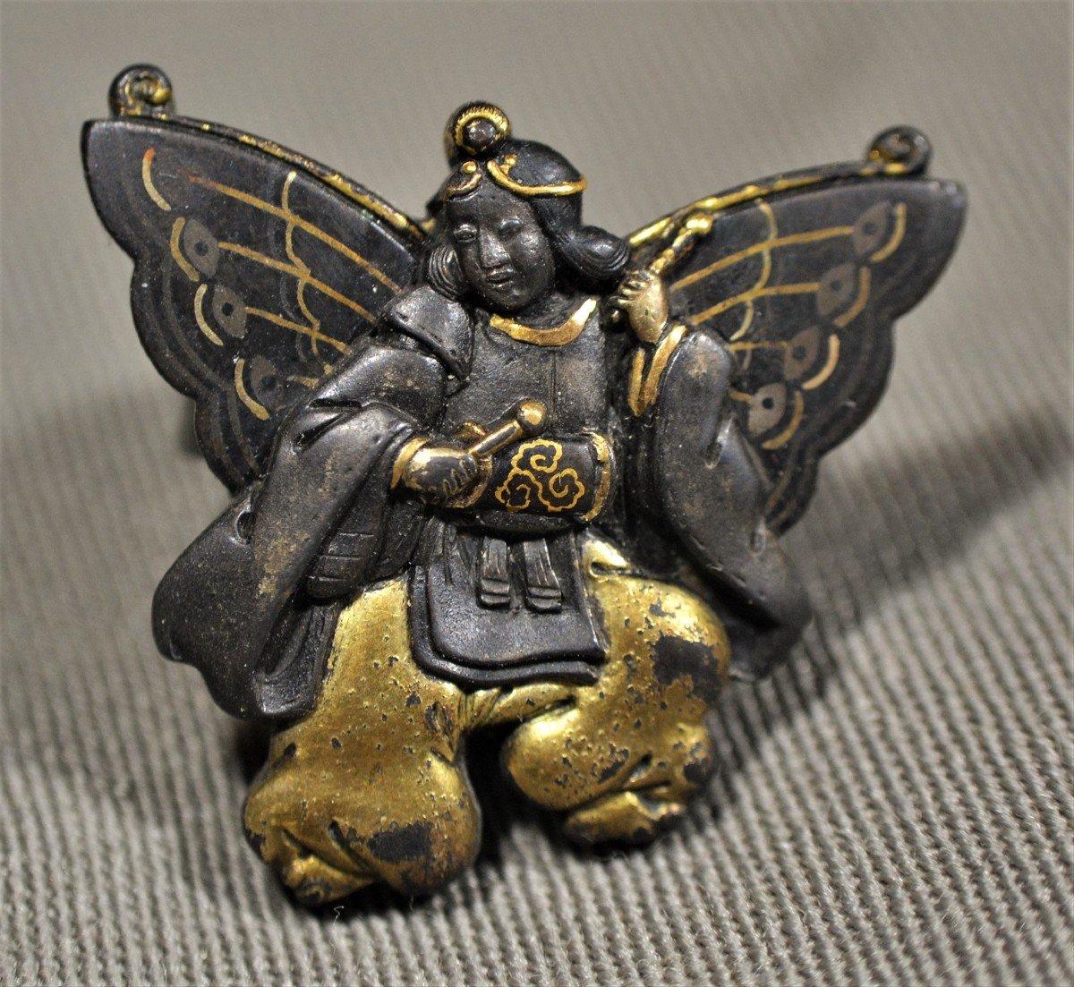 Jewel, Scarf Ring? In Inlaid Metals. Japan Meiji Period.