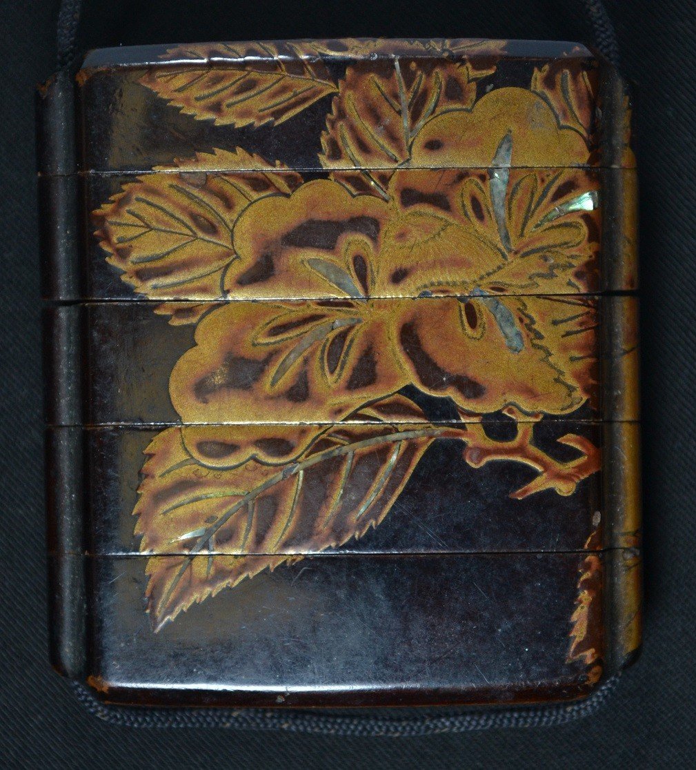 Inro 4 Boxes. Peonies In Mother Of Pearl On Brown Lacquer. Aogai On Roiro Urushi. Japan Edo 17th Century.-photo-7
