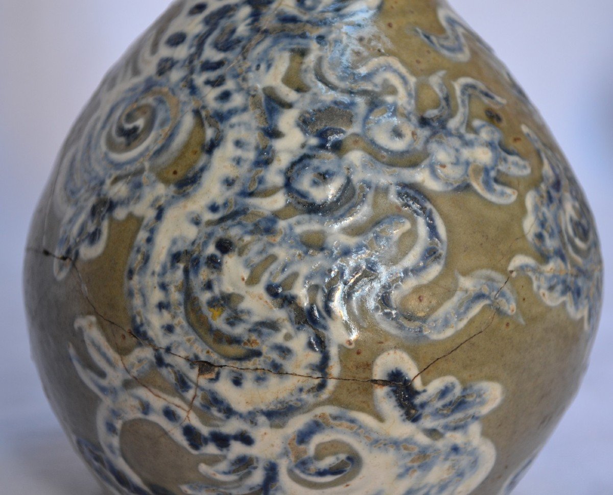Vietnam Porcelain Vase Decorated With Dragons In Cobalt Blue.. 19th Century-photo-8