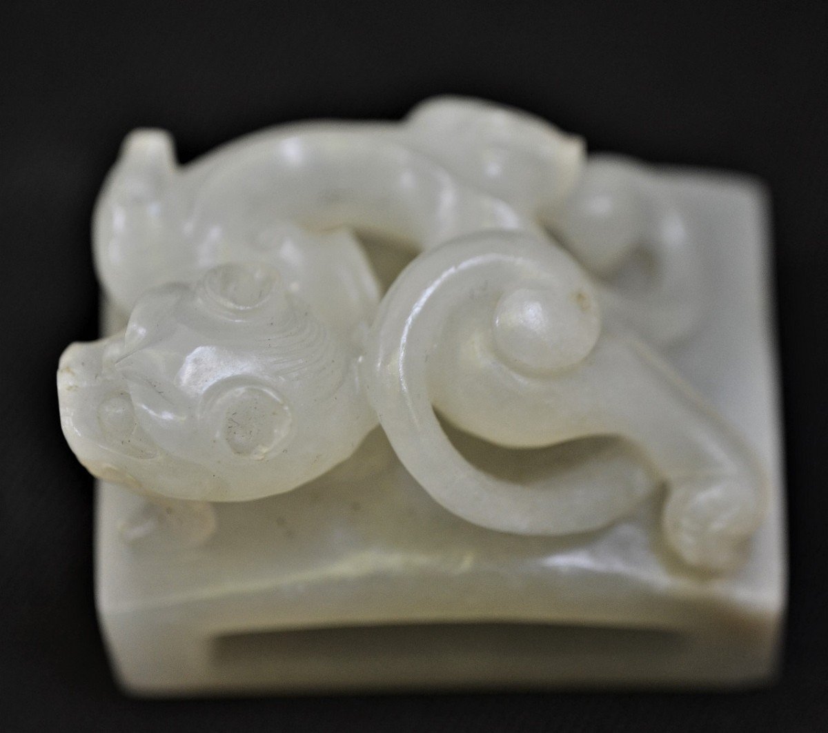 White Jade Belt Buckle. Embossed Dragon. Chinese Work From The Qing Period.-photo-4