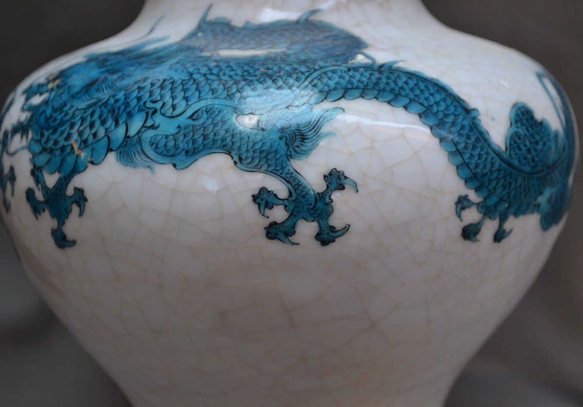 Porcelain Vase. Blue Enameled Dragons On A Cracked White Background. Makuzu Kozan Style. Meji.-photo-4