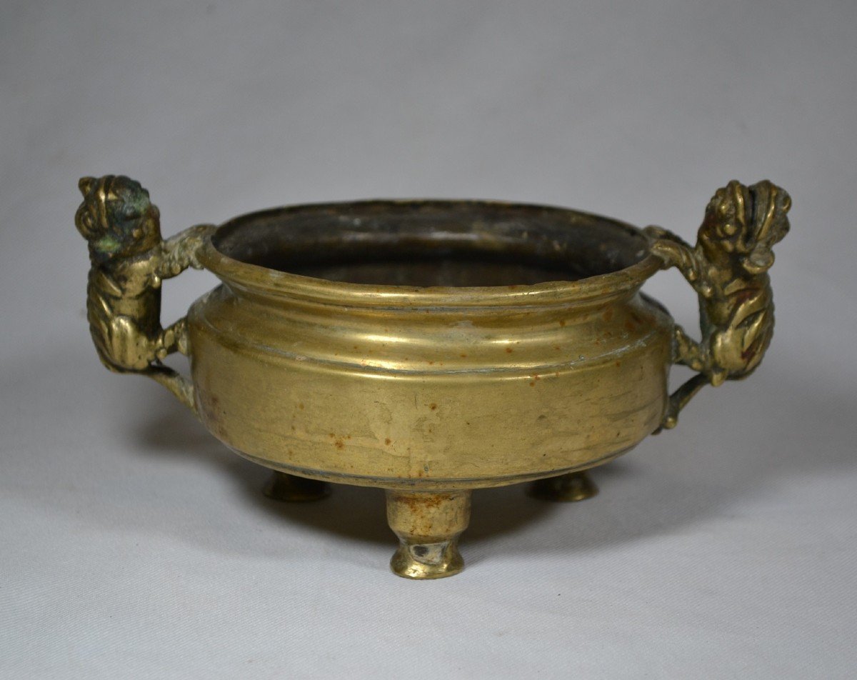 Cast Bronze Tripod Incense Burner. China Qing Or Ming Period-photo-2