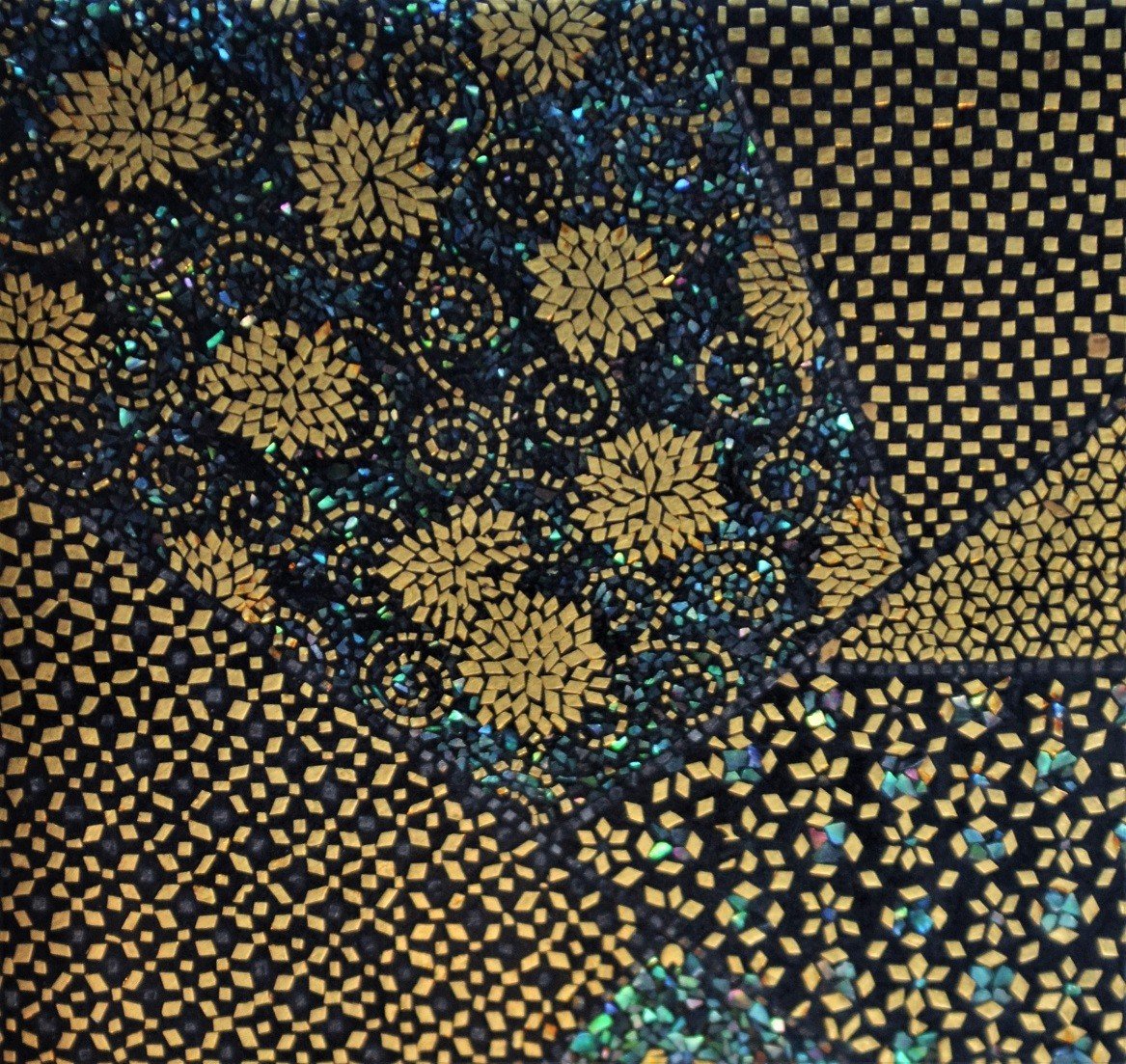 Boite En Bois Laqué. Décor De Mosaïques d'Or Et De Nacre. Famille Somada.japon 19° Siècle.-photo-7