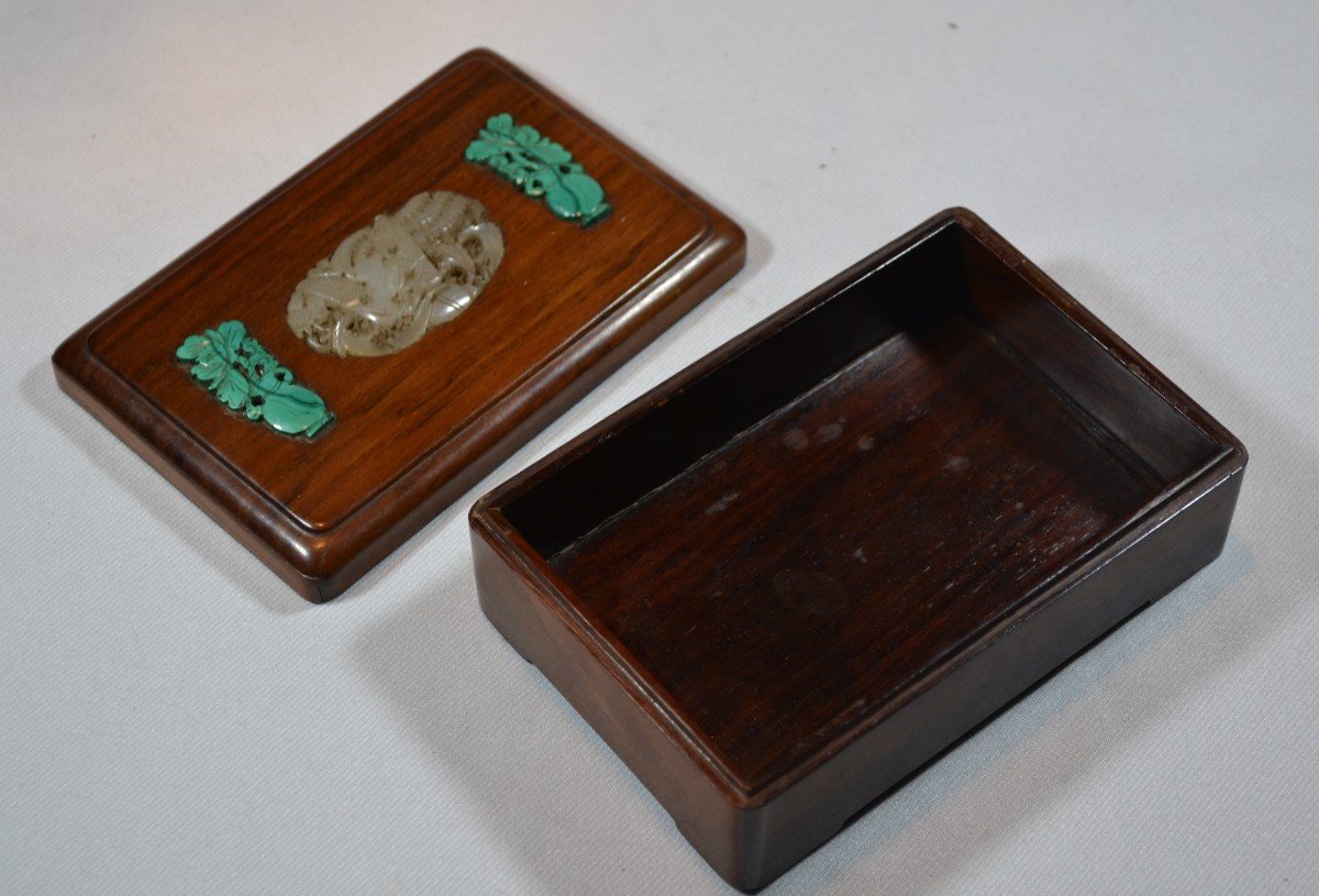 Chinese White Jade Jewelry From The Ming Period. 15°-16° Century. Lately Encrusted On A Box.-photo-4