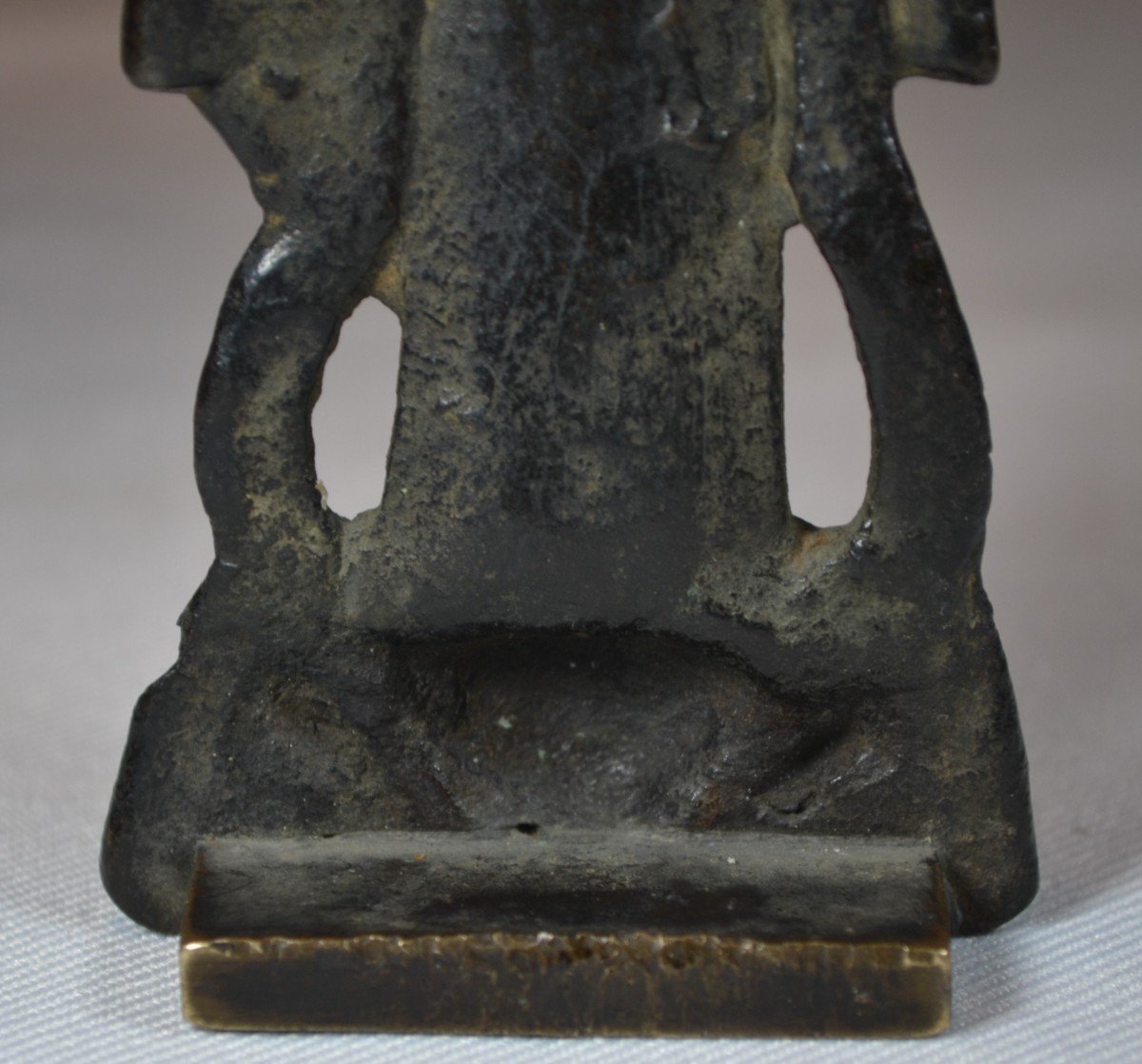 Guanyin En Bronze Coulé. Chine Du Nord Dynastie Tang. 7-9° Siècle.-photo-8