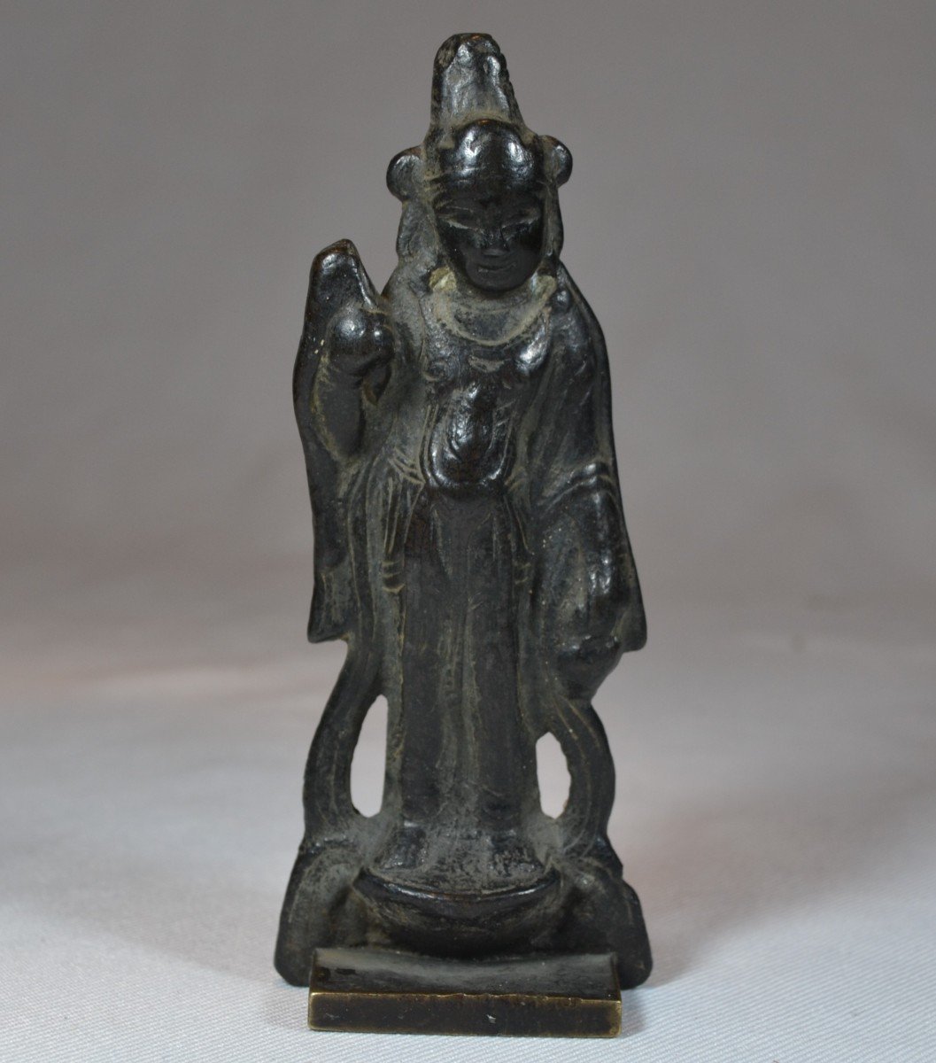 Guanyin In Cast Bronze. Northern China Tang Dynasty. 7-9th Century.