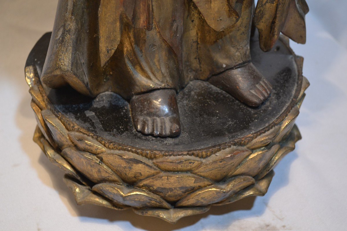 Kwannon In Golden Lacquered Wood. Japan Early Edo Period Or Earlier. -photo-4
