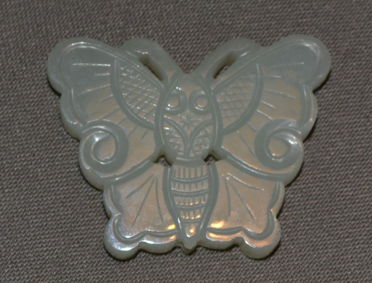 Papillon En Jade Blanc Pendentif Chinois d'époque Qing.-photo-3
