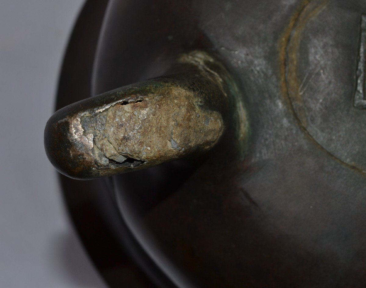 Grand Brûle-parfums Tripode En Bronze Coulé Incrusté d'Argent 19° Siècle.qing Ou Edo.-photo-3