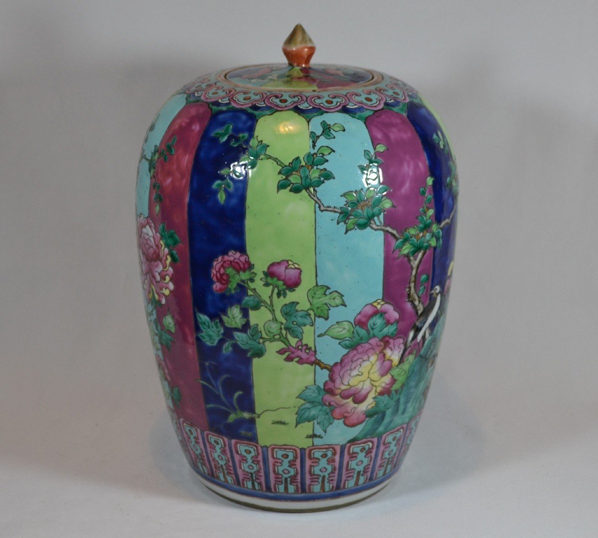 Jarre En Porcelaine.décor De Pivoines Et De Pies.chine 19°siècle-photo-4