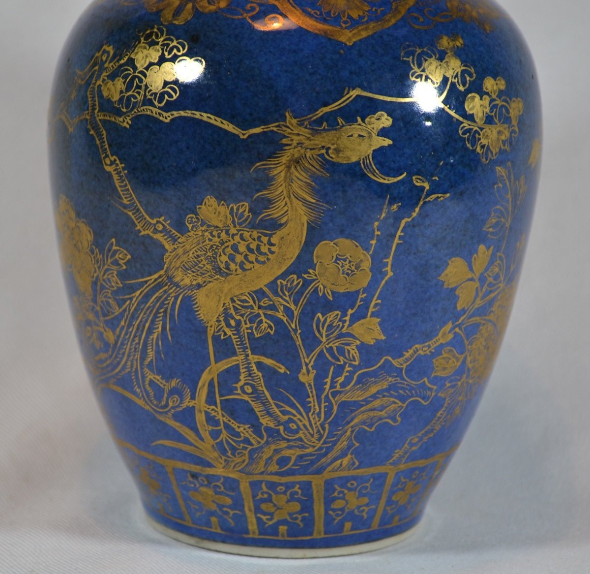 Vase En Porcelaine De Chine Bleu Poudré d'Or.19° Siècle.-photo-4