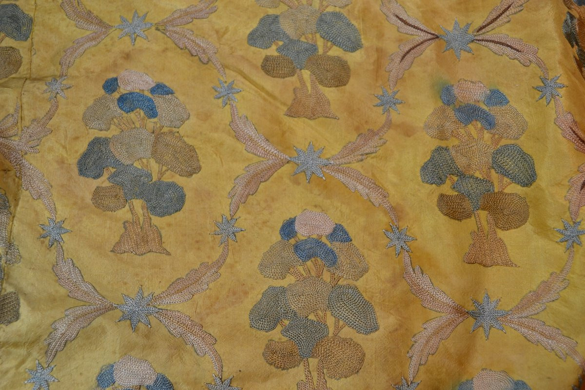 Large Embroidered Silk. Oriental Work From The 19th Century. -photo-4