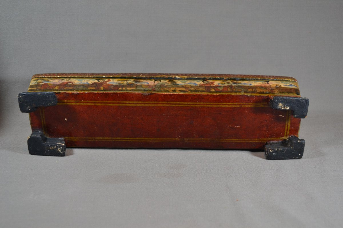 Lacquered Box On Boiled Cardboard. Persian 19th Century. Qajar Dynasty. -photo-2