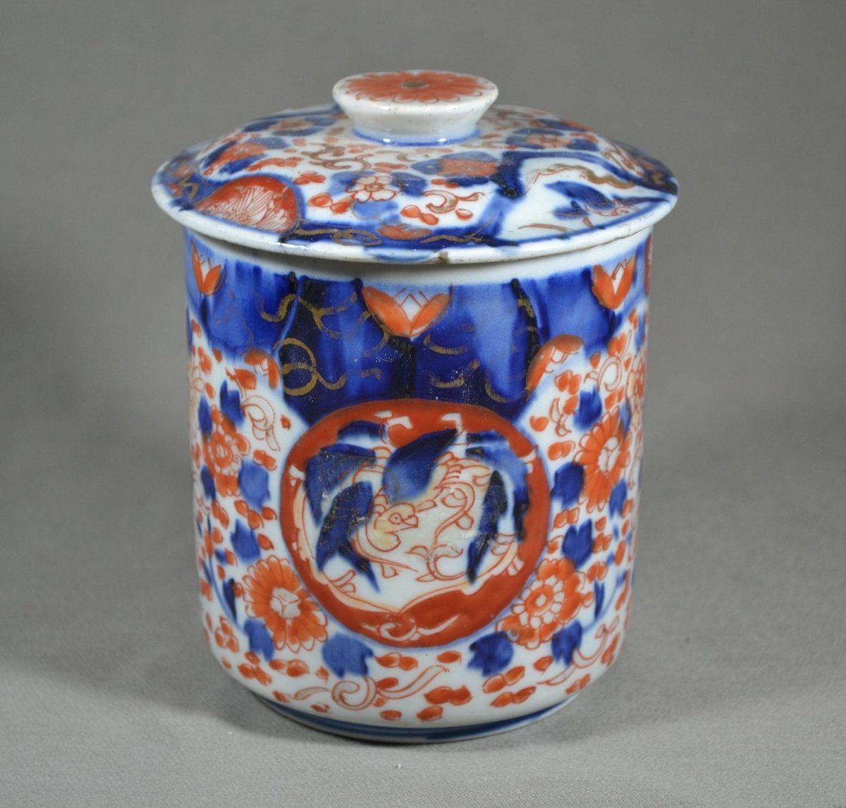 Set Of 3 "imari" Porcelain Pots. Arita Japan, Early 18th Century.-photo-2