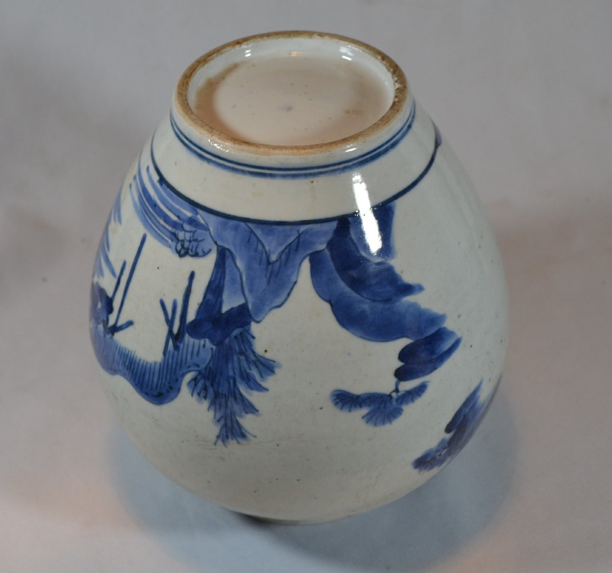 Jarre en porcelaine d'Arita blanc et bleu.Japon 17°siècle.-photo-5