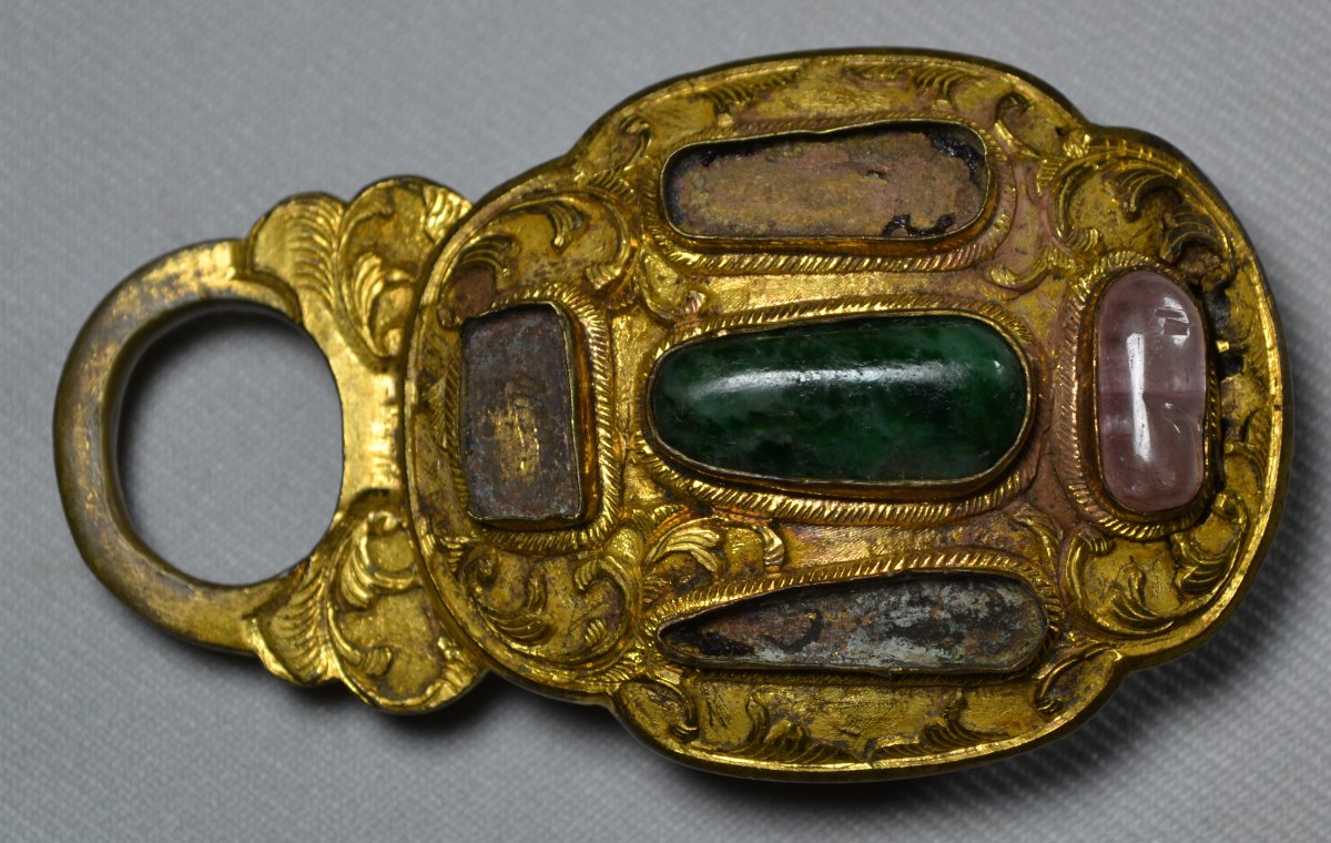 Gilt Bronze Belt Buckle Inlaid With Stones. China, Kangxi-qianlong Period.-photo-4