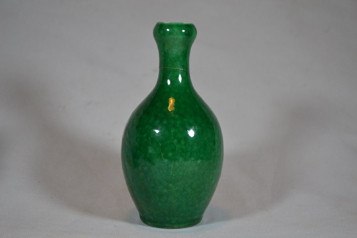 Apple Green Crackle Porcelain Vase. China, Qing Dynasty.-photo-4