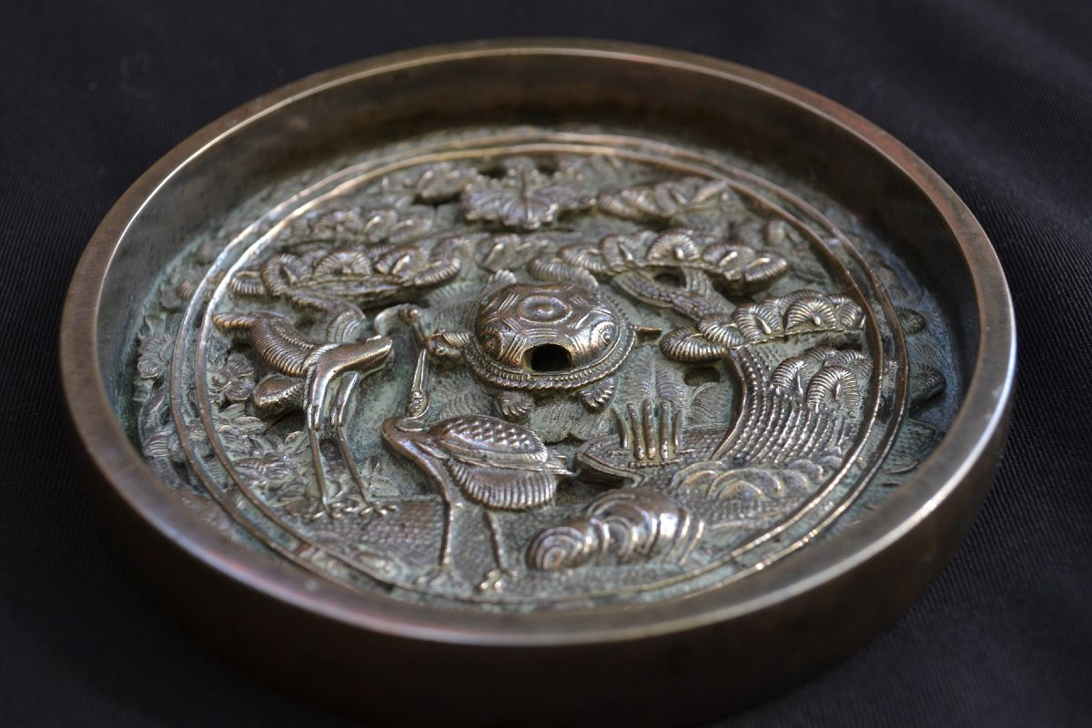 Miroir rituel en bronze.Japon début Edo.17°siècle. -photo-2
