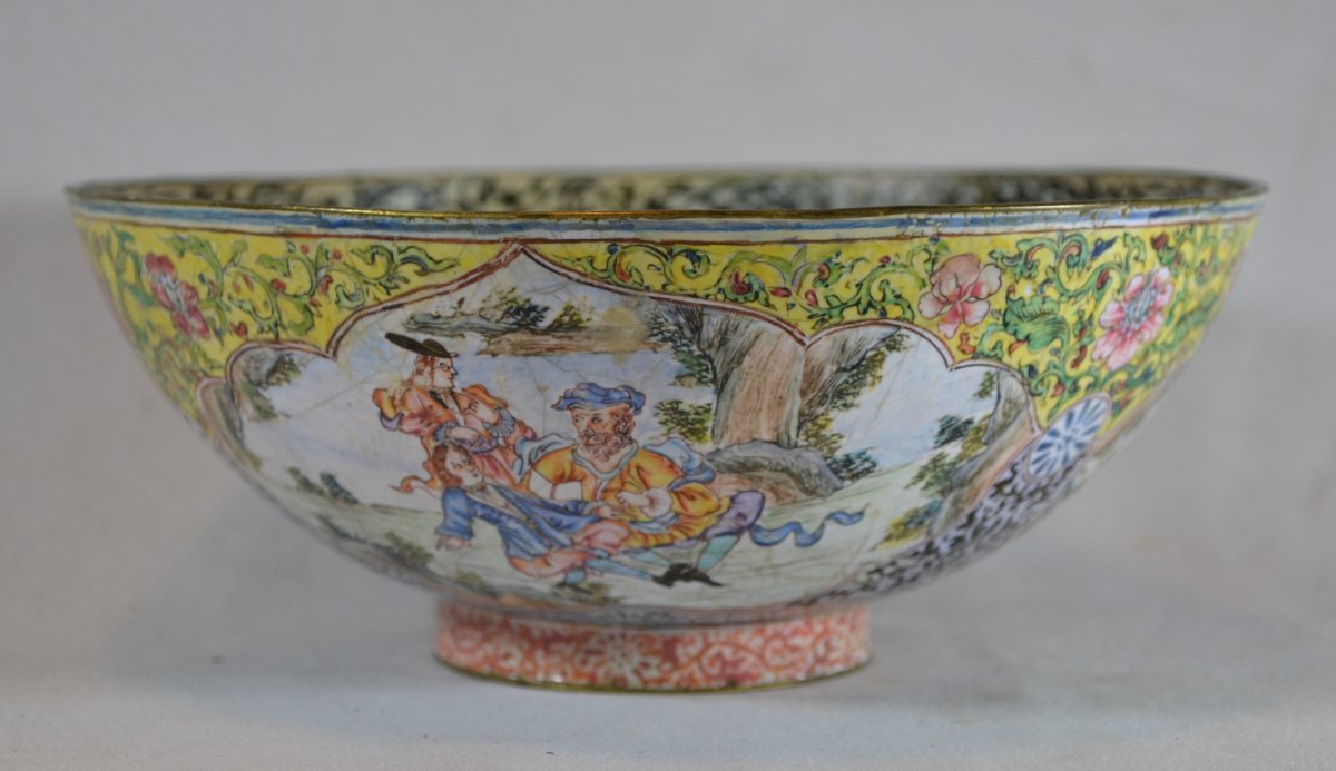 Peking Enamel Bowl. European Decoration. 18th Century China.-photo-4