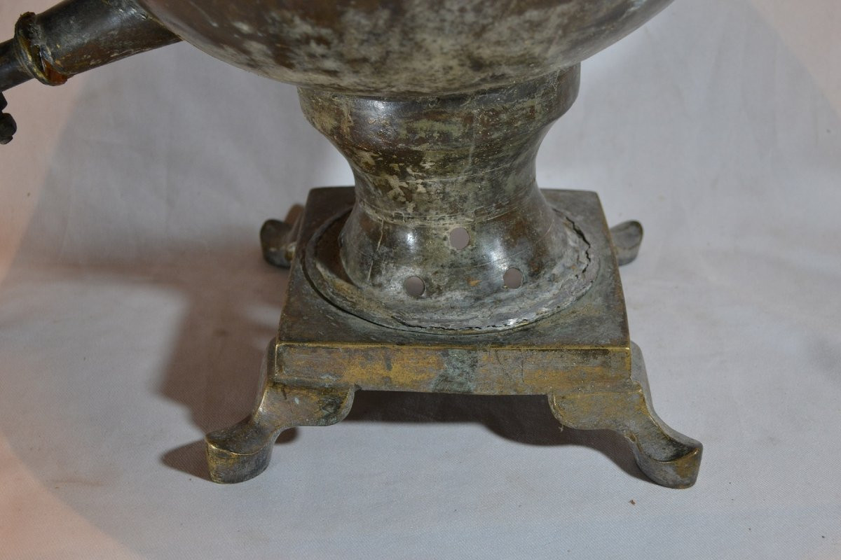 Samovar en cuivre ciselé.Empire Ottoman 19° siècle. -photo-1