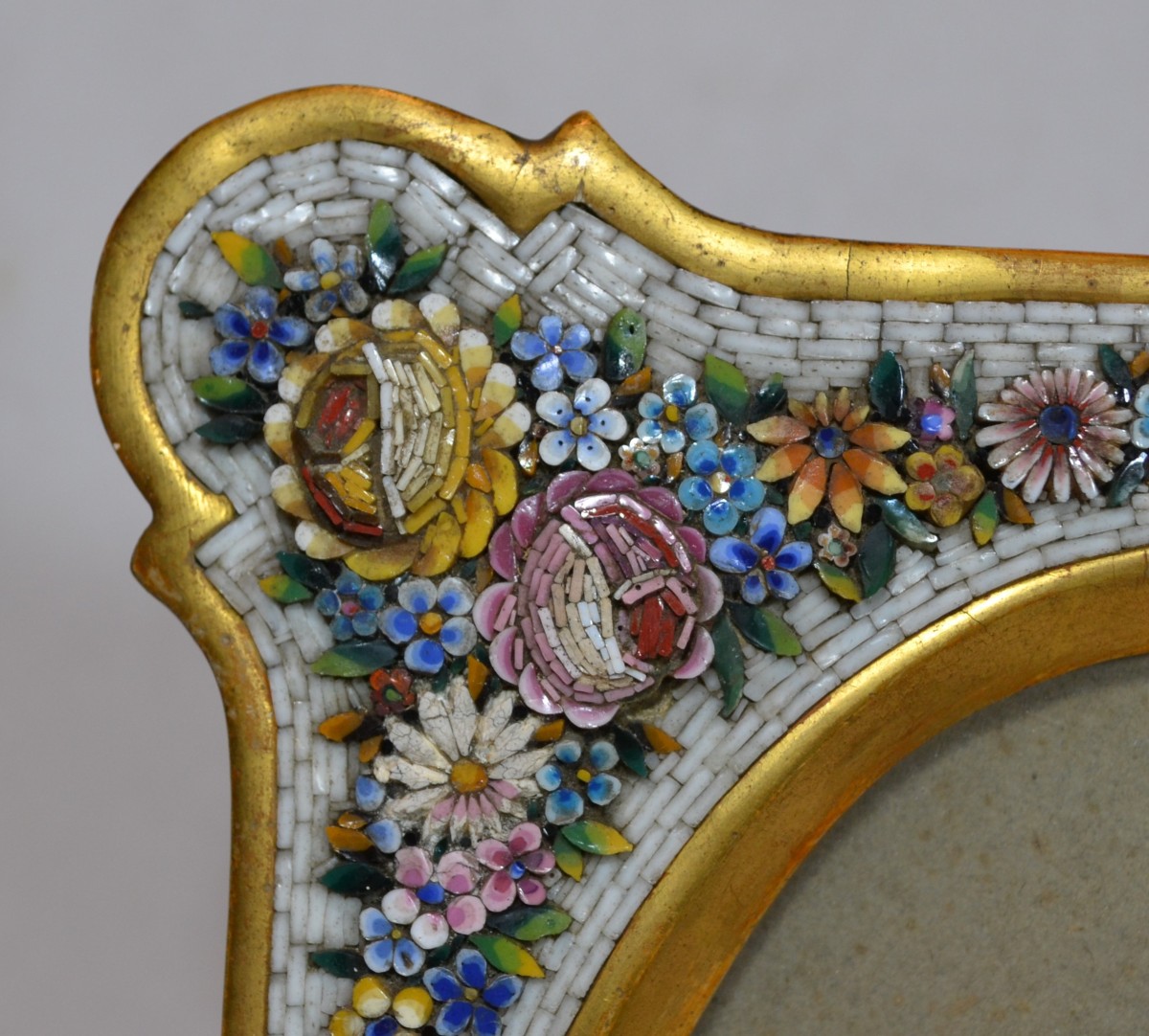 Cadre en bois doré.Micro Mosaique de verre.Venise 19°siècle. 