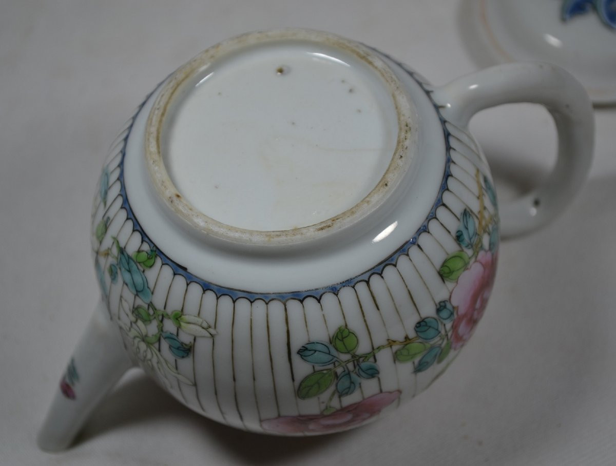 Chinese Porcelain Teapot. Qianlong Reign, 18th Century. -photo-7