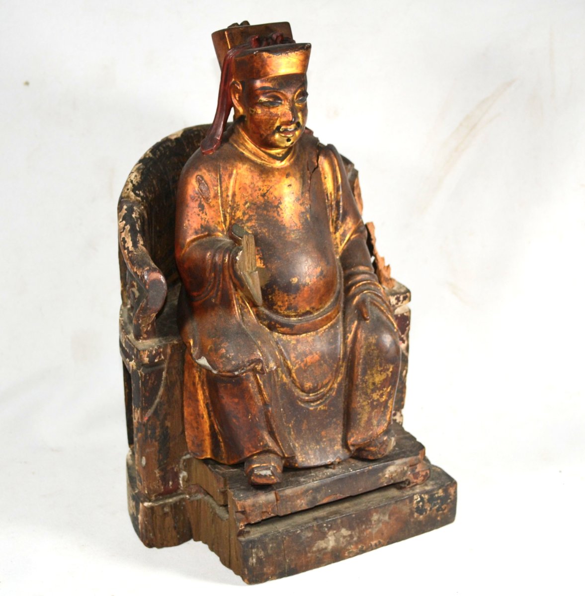 Dignitaire Chinois en bois sculpté 17° siècle ou avant.-photo-2