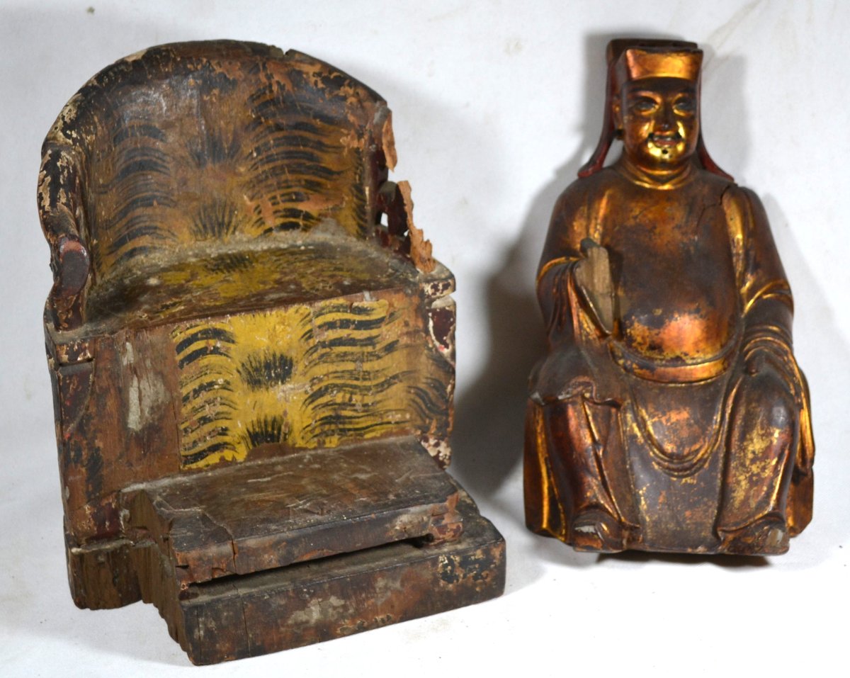 Dignitaire Chinois en bois sculpté 17° siècle ou avant.-photo-3