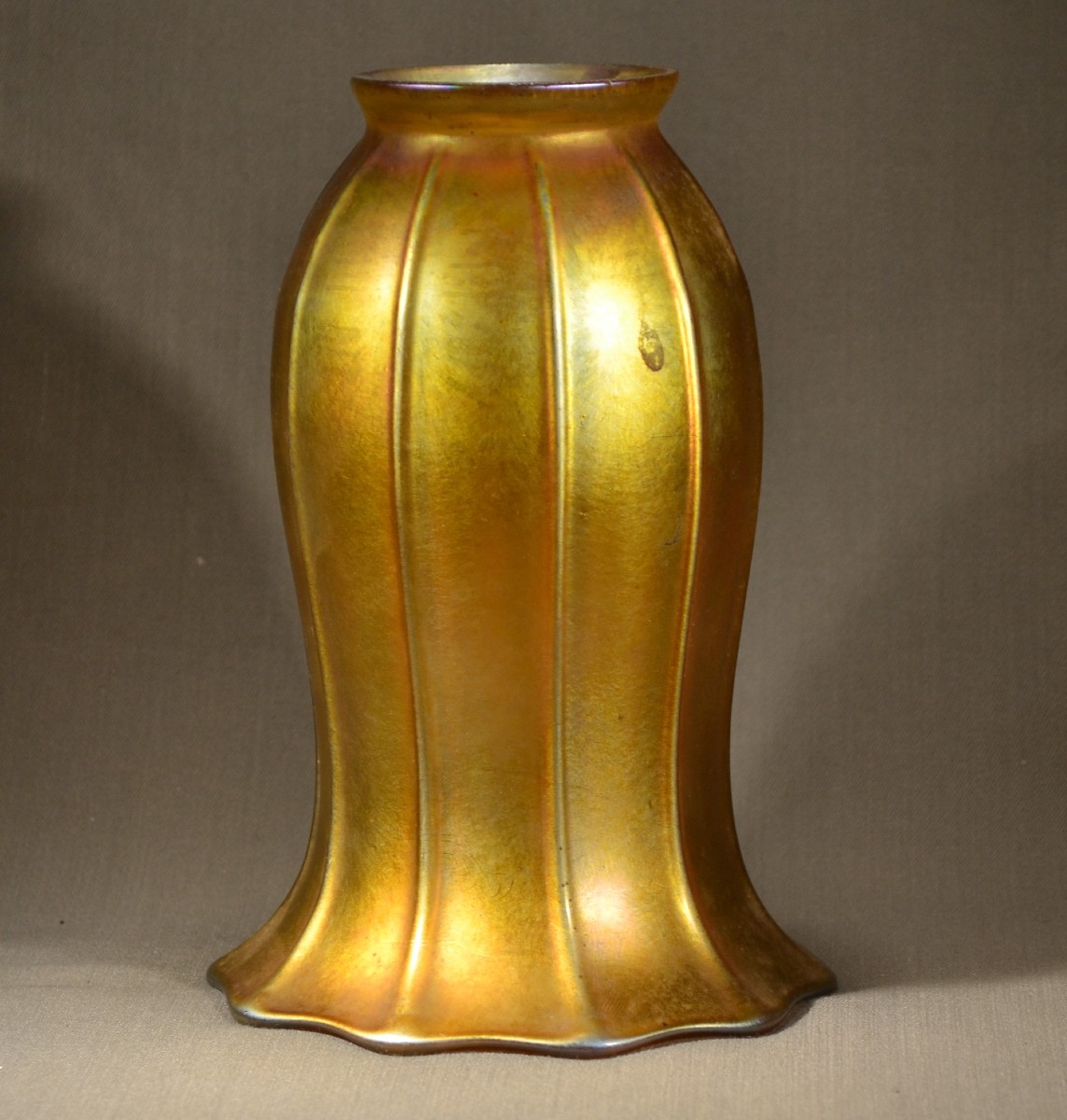 Tiffany Studios – Tulipe Favrile dorée, signée 1900