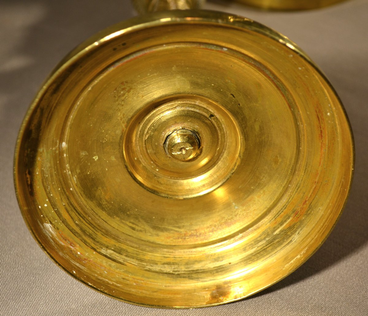 Pair Of Bulbous Gilt Bronze Candlesticks. France, Early 19th Century. Louis XVIII, Charles X-photo-2