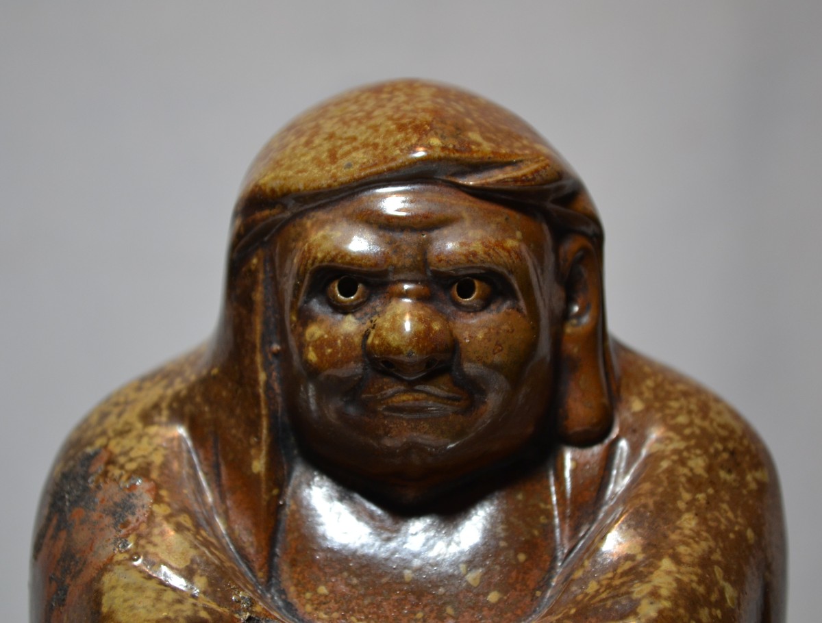 Daruma Statuette In Bizen Sandstone. Japan, Edo Period, 19th Century.