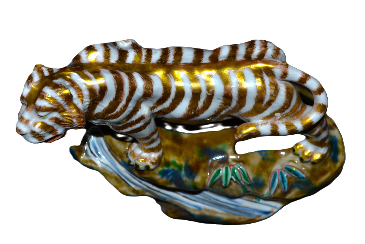 Tigre en porcelaine décor émaillé. Ecole de Kozan. Japon Meiji. -photo-5
